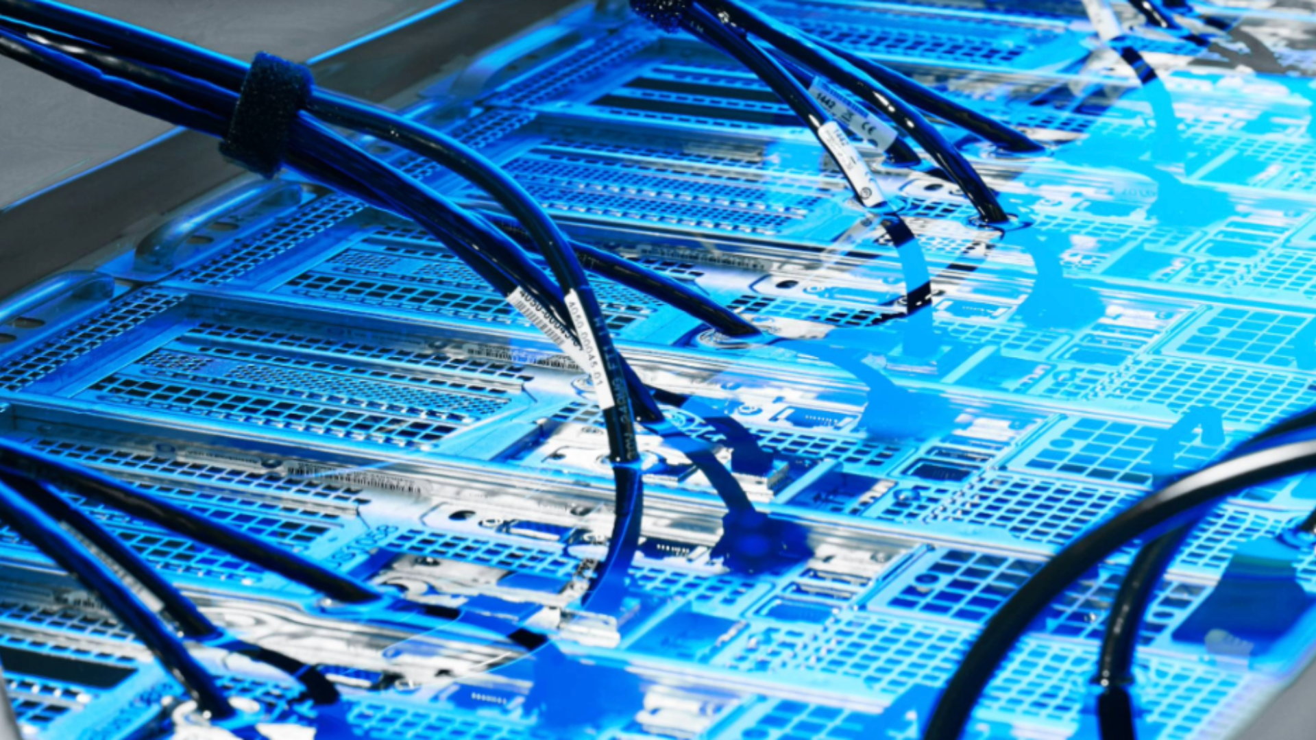 BAC’s Immersion Cooling Tank Data Center Certification – Part of the Intel® Data Center Certified Solution